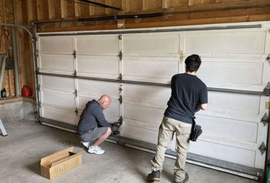 How Smart Openers Simplify Your Garage Door Repair Communication